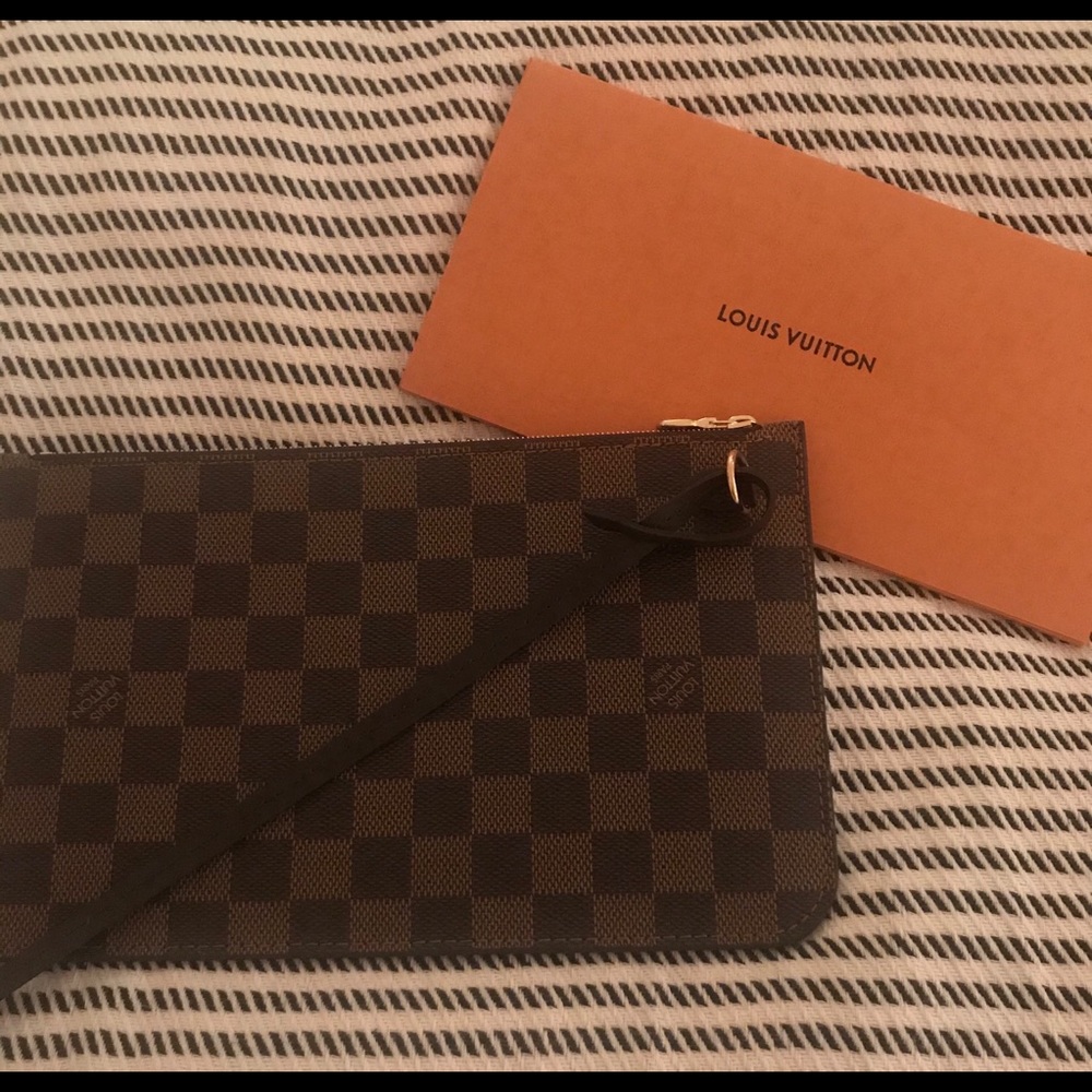 New 100% authentic Louis Vuitton wristlet